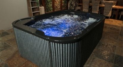 Super Deluxe Jacuzzi 24 Super Deluxe Jacuzzi - Image 24